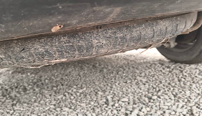 2014 Chevrolet Enjoy 1.3 LT 7 STR, Diesel, Manual, 1,10,975 km, tyre