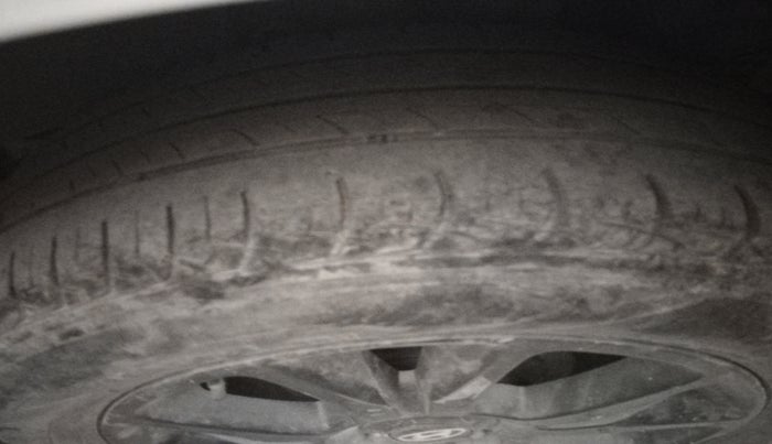 2019 Hyundai Elite i20 SPORTZ PLUS 1.2, Petrol, Manual, 39,633 km, tyre