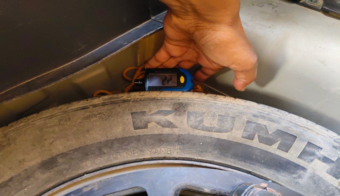 2010 Hyundai i10 MAGNA 1.2 AT, Petrol, Automatic, 89,165 km, tyre