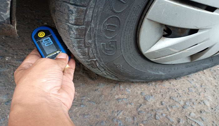 2019 Maruti Alto 800 VXI, Petrol, Manual, 34,096 km, tyre