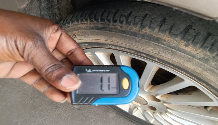 2015 Tata Zest XT PETROL, Petrol, Manual, 1,05,604 km, tyre