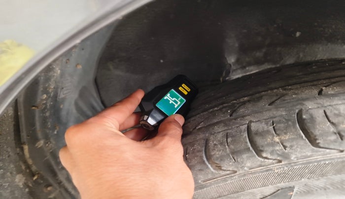 2017 Toyota Corolla Altis VL CVT PETROL, Petrol, Automatic, 74,705 km, tyre