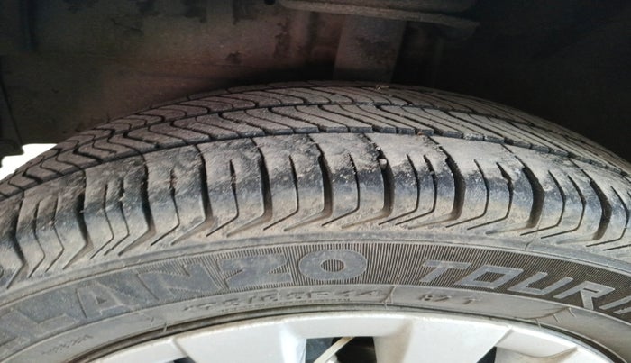 2011 Toyota Etios G, Petrol, Manual, 36,659 km, tyre