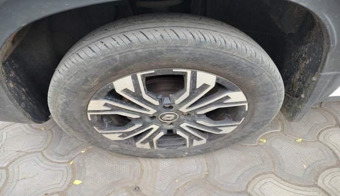 2024 Renault Kiger RXT (O) MT, Petrol, Manual, 22,286 km, tyre