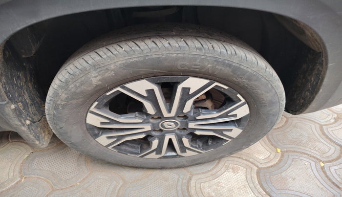 2024 Renault Kiger RXT (O) MT, Petrol, Manual, 22,286 km, tyre