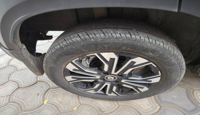 2024 Renault Kiger RXT (O) MT, Petrol, Manual, 22,286 km, tyre