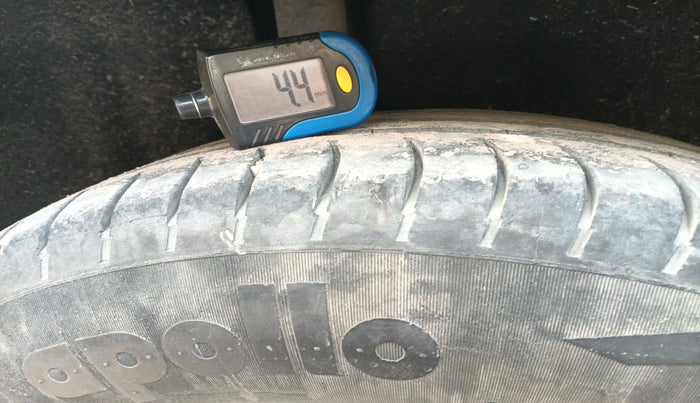 2019 Ford Ecosport AMBIENTE 1.5L DIESEL, Diesel, Manual, 1,18,744 km, tyre