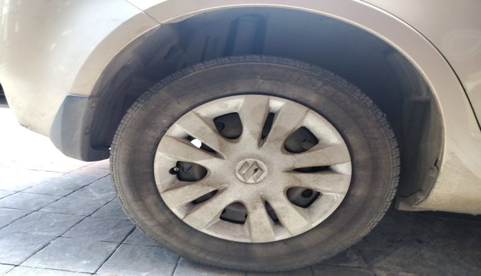 2013 Maruti Swift Dzire VXI, Petrol, Manual, 14,625 km, tyre
