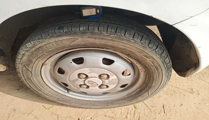 2011 Hyundai Santro Xing GL PLUS, Petrol, Manual, 1,69,574 km, tyre