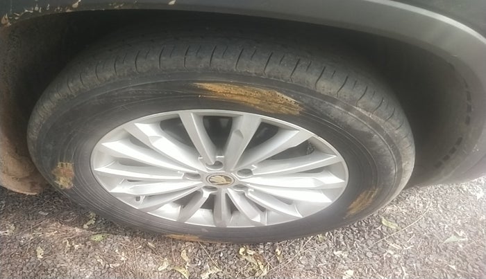 2018 Skoda Kodiaq L&K 2.0 TDI 4X4 AT, Diesel, Automatic, 1,25,831 km, tyre
