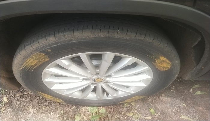 2018 Skoda Kodiaq L&K 2.0 TDI 4X4 AT, Diesel, Automatic, 1,25,831 km, tyre