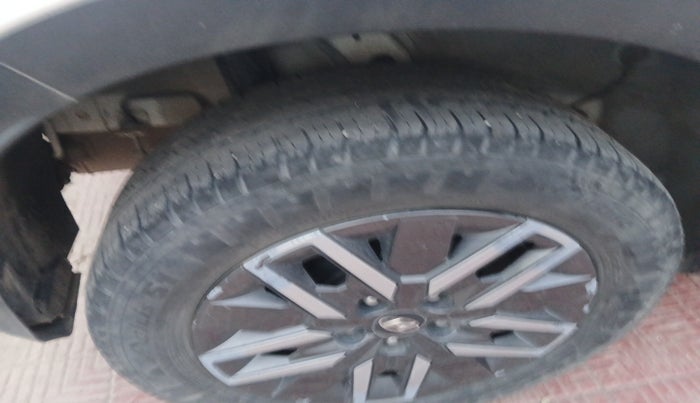 2021 Hyundai VENUE SX 1.5 CRDI, Diesel, Manual, 78,609 km, tyre