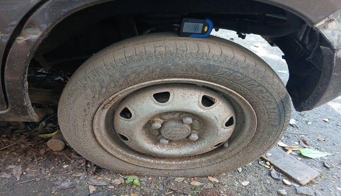 2010 Maruti Zen Estilo LXI, Petrol, Manual, 1,00,000 km, tyre