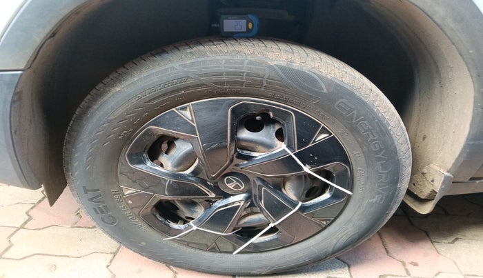 2024 Tata PUNCH ADVENTURE RHYTHM CNG, Petrol, Manual, 21,437 km, tyre