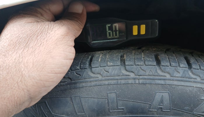 2014 Hyundai Xcent S (O) 1.2, Petrol, Manual, 42,804 km, tyre