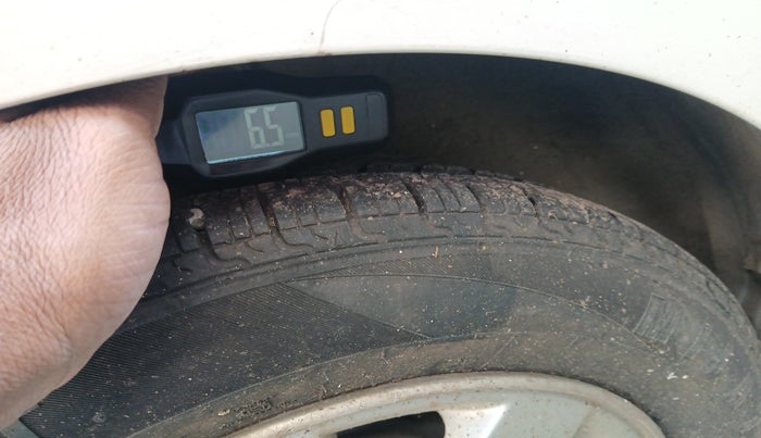 2014 Hyundai Xcent S (O) 1.2, Petrol, Manual, 42,804 km, tyre