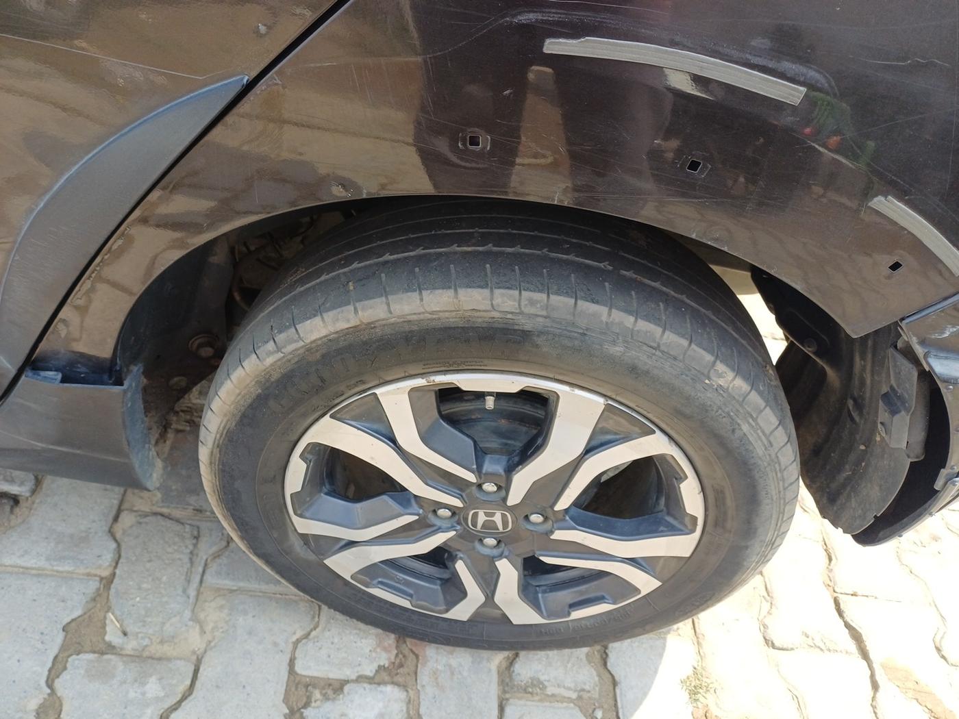 2019 Honda WR-V 1.2L I-VTEC VX MT, Petrol, Manual, 89,942 km, tyre
