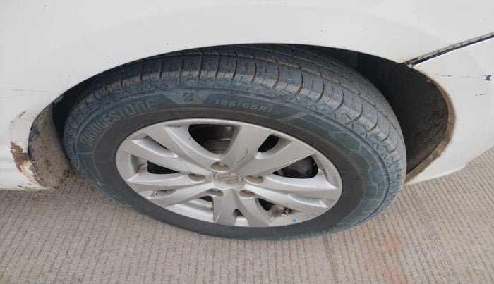 2015 Maruti Ertiga ZDI, Diesel, Manual, 1,90,795 km, tyre