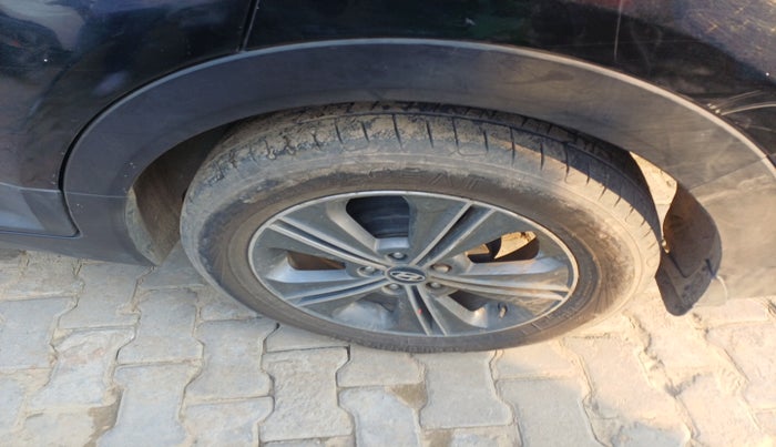 2018 Hyundai Creta SX PLUS AT 1.6 DIESEL, Diesel, Automatic, 87,450 km, tyre