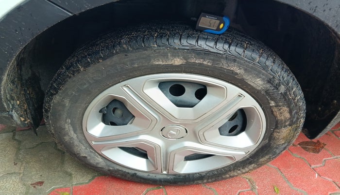 2023 Tata NEXON XM PETROL, Petrol, Manual, 14,925 km, tyre