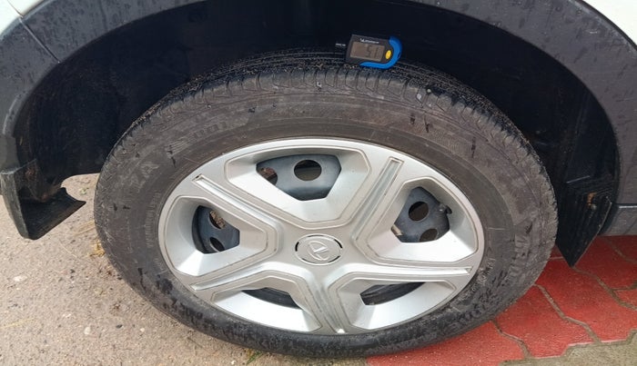 2023 Tata NEXON XM PETROL, Petrol, Manual, 14,925 km, tyre