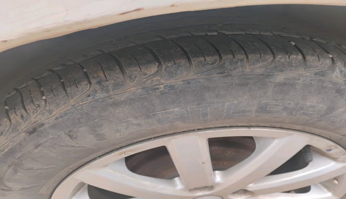 2012 Maruti SX4 ZDI, Diesel, Manual, 2,08,510 km, tyre