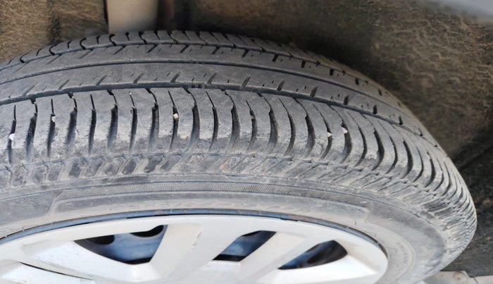 2016 Maruti Vitara Brezza VDI (O), Diesel, Manual, 1,33,602 km, tyre