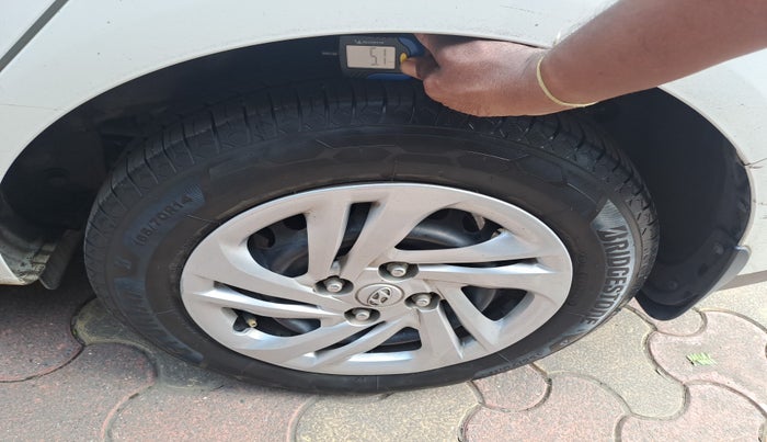 2021 Hyundai AURA S 1.2 CNG, Petrol, Manual, 73,242 km, tyre