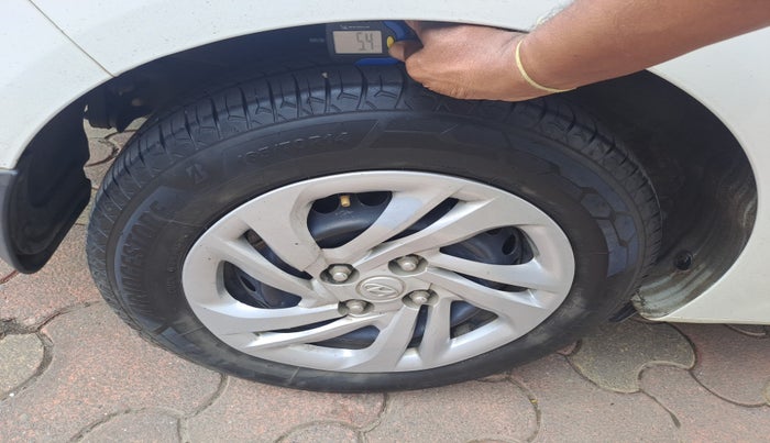 2021 Hyundai AURA S 1.2 CNG, Petrol, Manual, 73,242 km, tyre