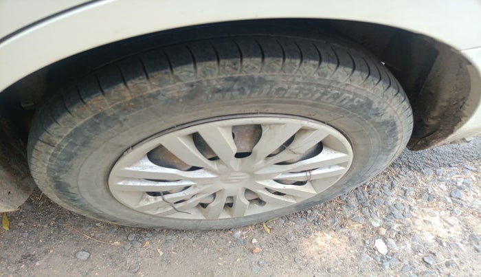 2020 Maruti Dzire VXI, Petrol, Manual, 90,165 km, tyre