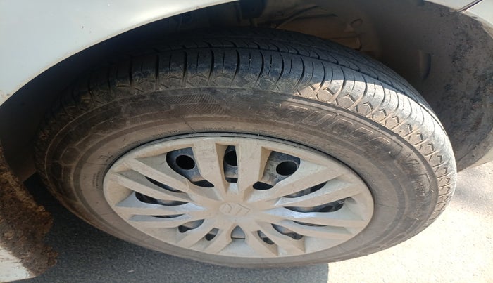 2020 Maruti Dzire VXI, Petrol, Manual, 90,165 km, tyre