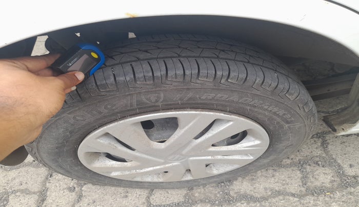 2016 Maruti Wagon R 1.0 LXI CNG, Petrol, Manual, 96,373 km, tyre