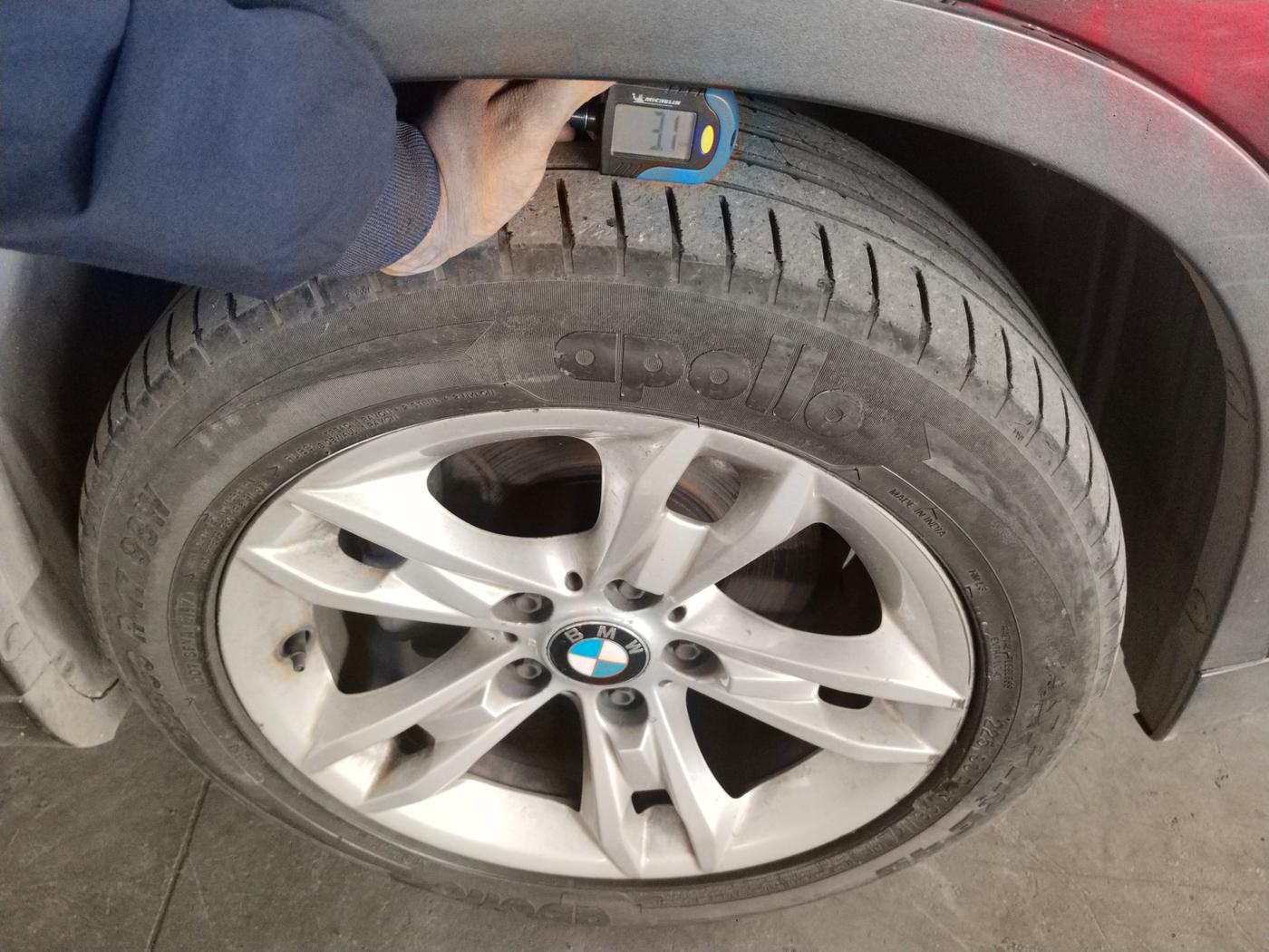 2012 BMW X1 sDrive20d, Diesel, Automatic, 92,960 km, tyre