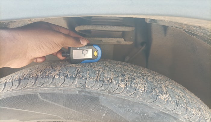 2023 Tata PUNCH ADVENTURE RHYTHM PACK MT, Petrol, Manual, 34,328 km, tyre