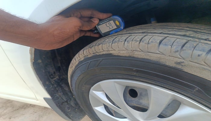 2015 Maruti Swift VDI, Diesel, Manual, 94,941 km, tyre