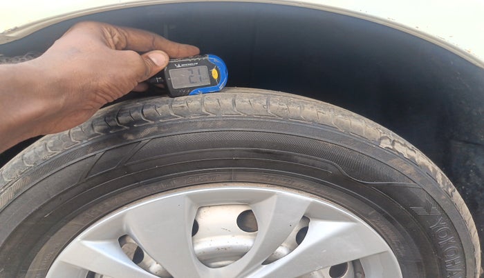 2015 Maruti Swift VDI, Diesel, Manual, 94,941 km, tyre
