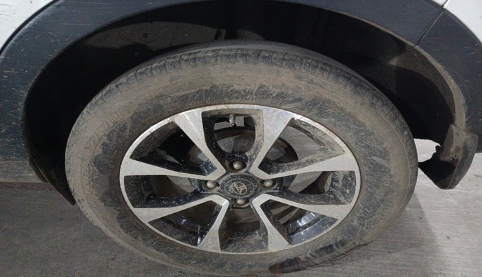 2021 Tata NEXON XZA PLUS SUNROOF DIESEL, Diesel, Automatic, 65,916 km, tyre