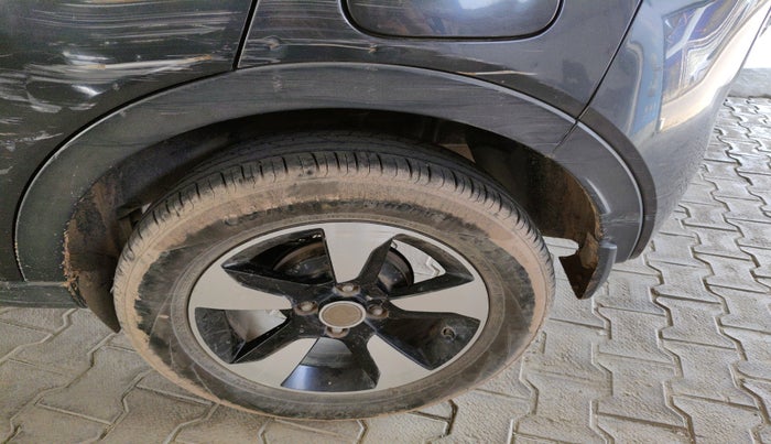 2019 Tata NEXON XZA PLUS DIESEL, Diesel, Automatic, 1,23,795 km, tyre