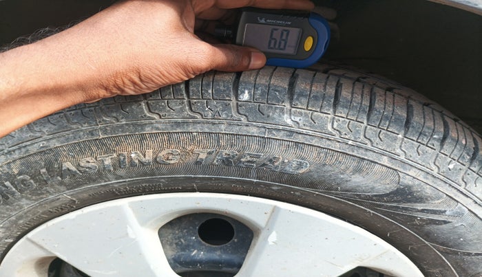 2010 Maruti Ritz VXI, Petrol, Manual, 20,201 km, tyre