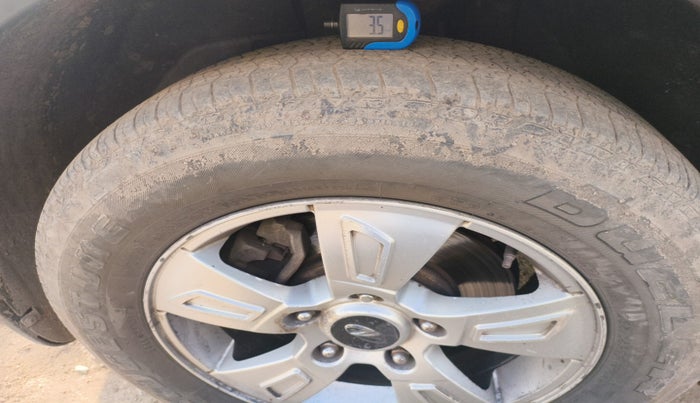2013 Mahindra XUV500 W8, Diesel, Manual, 1,38,865 km, tyre