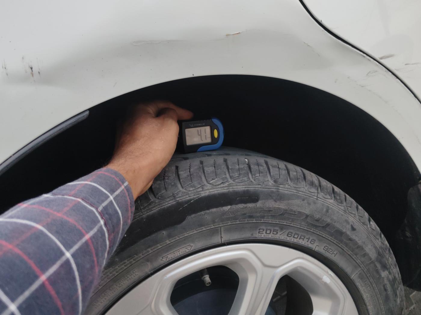 2019 Ford Ecosport TITANIUM 1.5L PETROL AT, Petrol, Automatic, 45,420 km, tyre