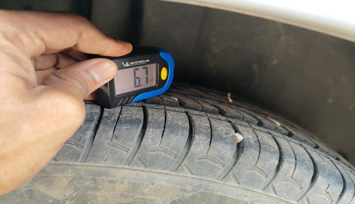 2012 Maruti Swift VDI, Diesel, Manual, 1,28,315 km, tyre