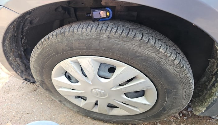 2013 Maruti Swift Dzire VXI, Petrol, Manual, 25,528 km, tyre