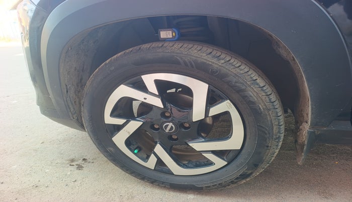 2022 Nissan MAGNITE XV MT, Petrol, Manual, 28,403 km, tyre