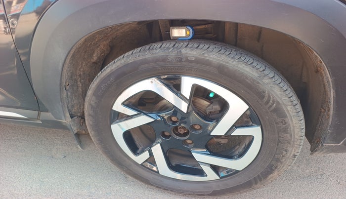 2022 Nissan MAGNITE XV MT, Petrol, Manual, 28,403 km, tyre