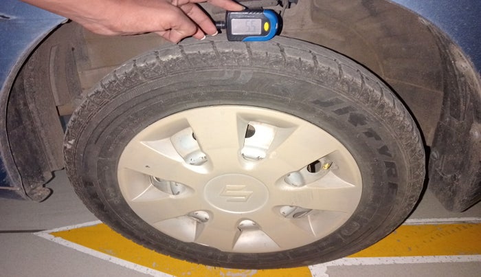 2012 Maruti Wagon R 1.0 LXI, Petrol, Manual, 82,401 km, tyre