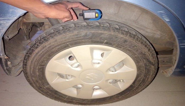 2012 Maruti Wagon R 1.0 LXI, Petrol, Manual, 82,401 km, tyre