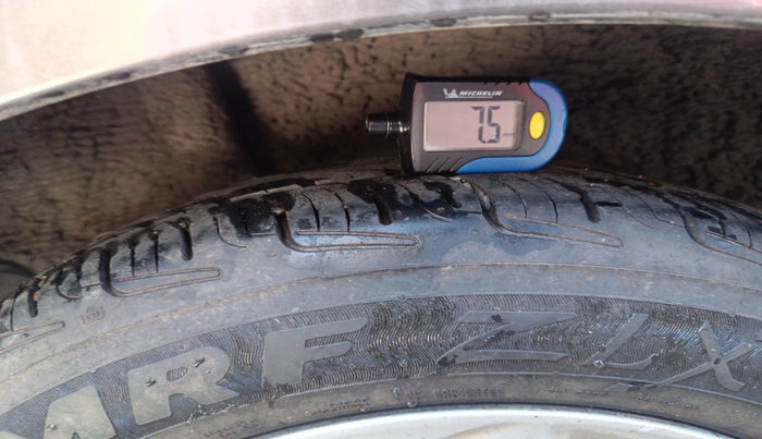 2015 Honda Mobilio 1.5L I-VTEC V, Petrol, Manual, 72,598 km, tyre