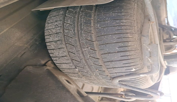 2015 Honda Mobilio 1.5L I-VTEC V, Petrol, Manual, 72,598 km, tyre