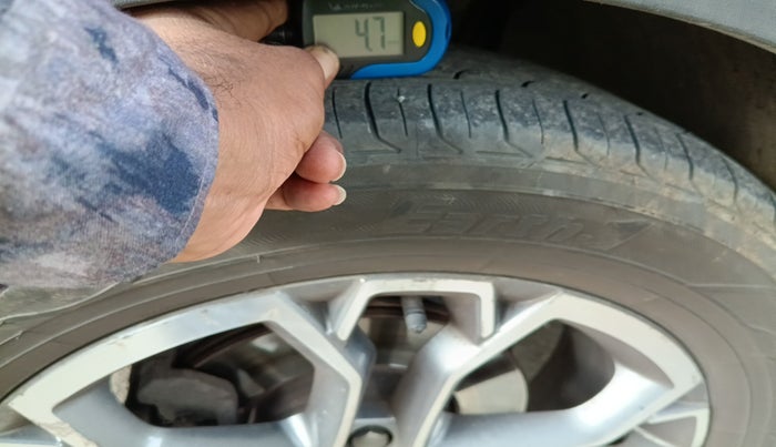 2021 Skoda KUSHAQ STYLE 1.0L TSI AT, Petrol, Automatic, 1,07,997 km, tyre